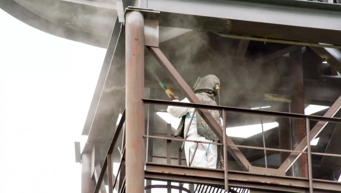 Paint, metal structures, oil and gas complex