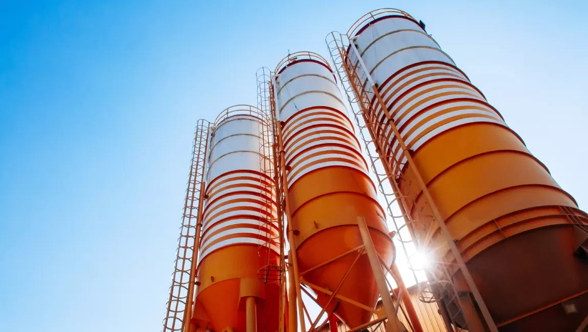 Protective coatings for tanks and silos