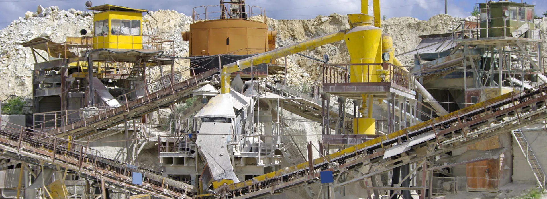 Repair coating systems and painting in construction site conditions